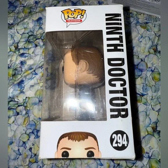 Funko Pop Doctor Who - Ninth Doctor Vinyl Figure - Picture 2 of 13